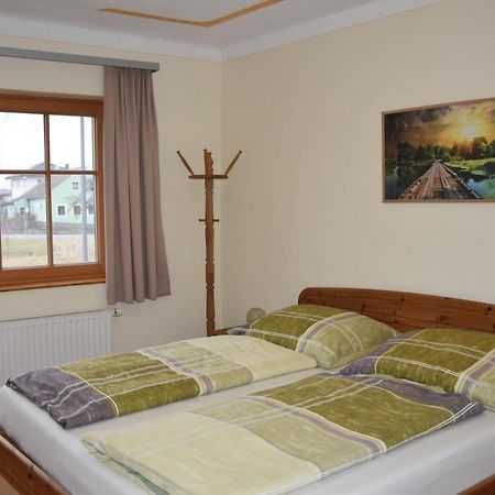 Biohof Weissensteiner Apartment Ullrichs Exterior foto