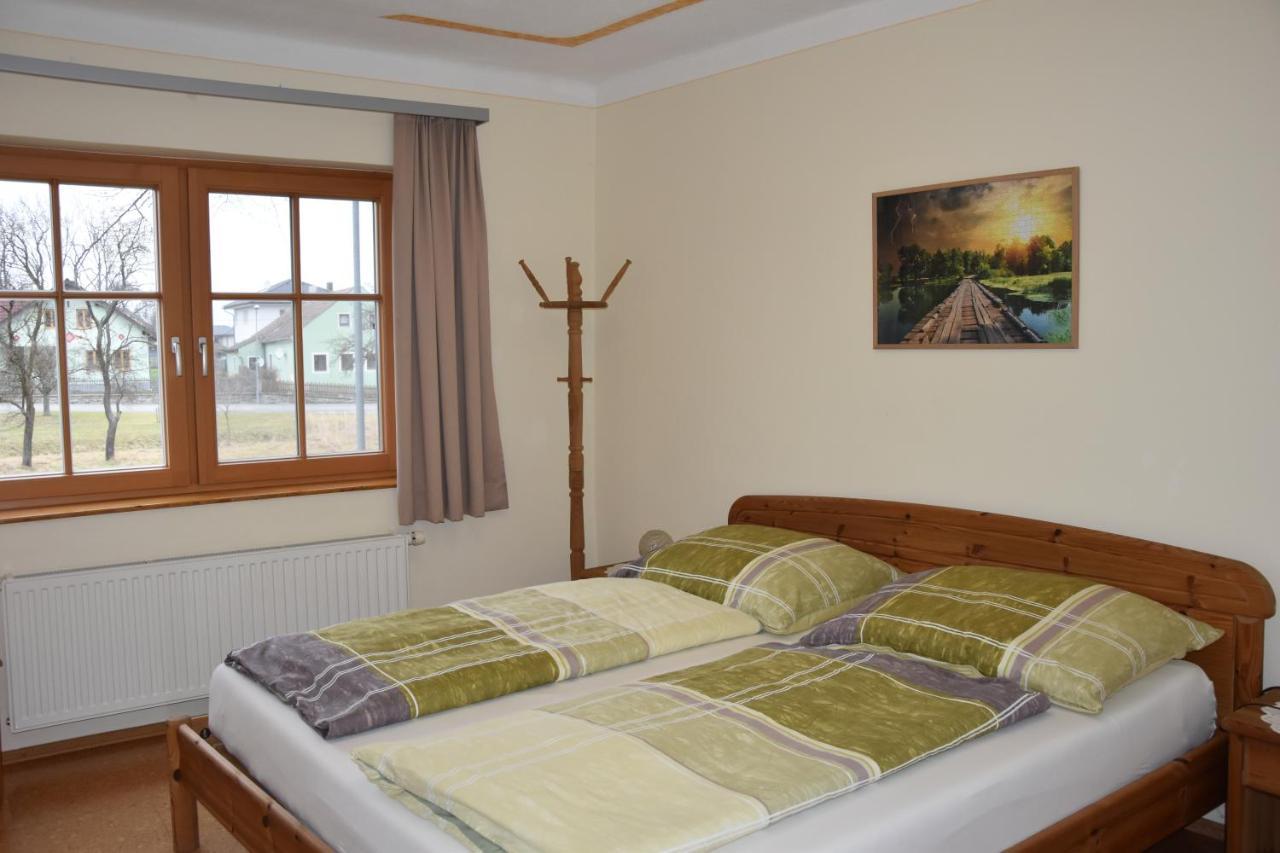 Biohof Weissensteiner Apartment Ullrichs Exterior foto